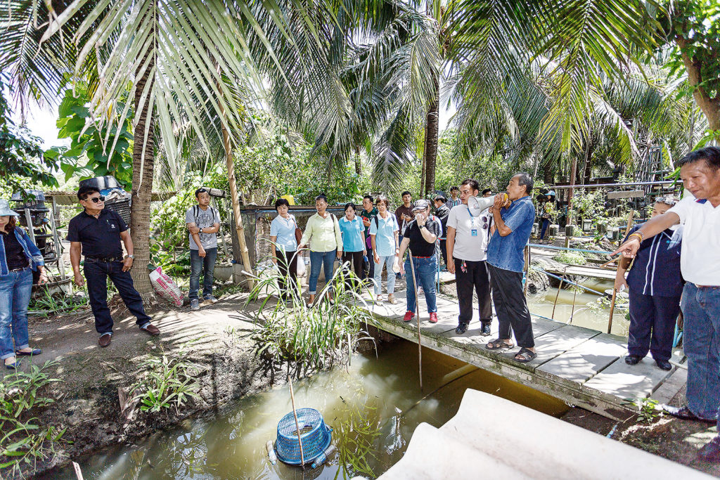 ดูงานเกษตรเตรียมตัวเกษียณอย่างพอเพียง